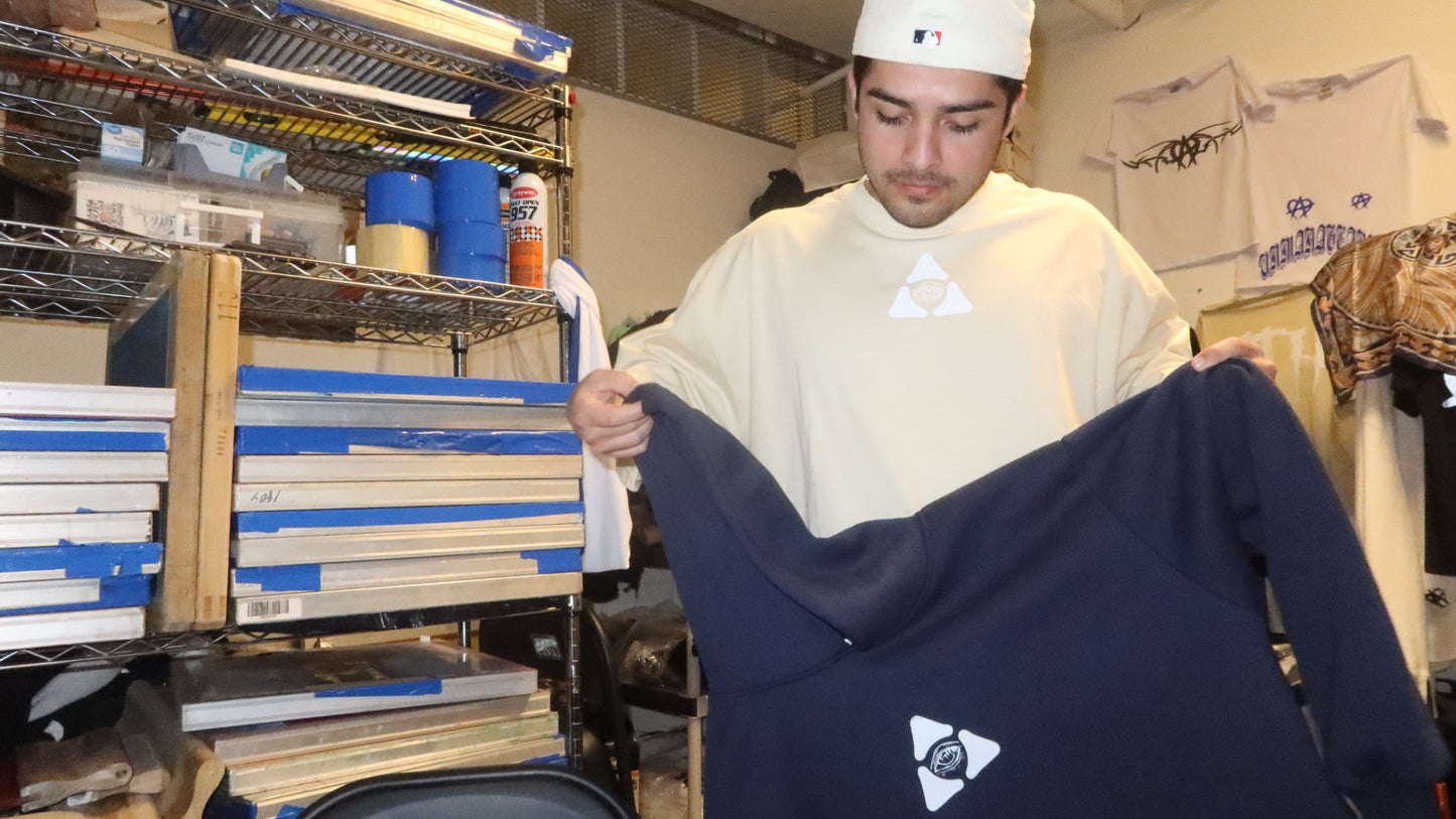 FTH SCRIPT CROPPED HOODIE