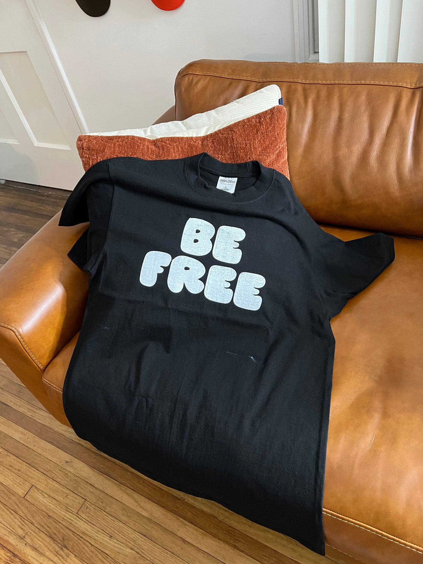 BE FREE TEE